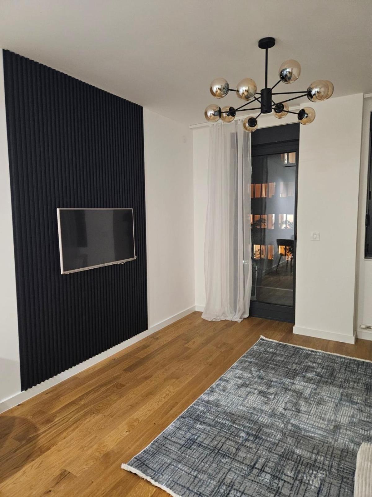 Luxury New In Διαμέρισμα Βελιγράδι